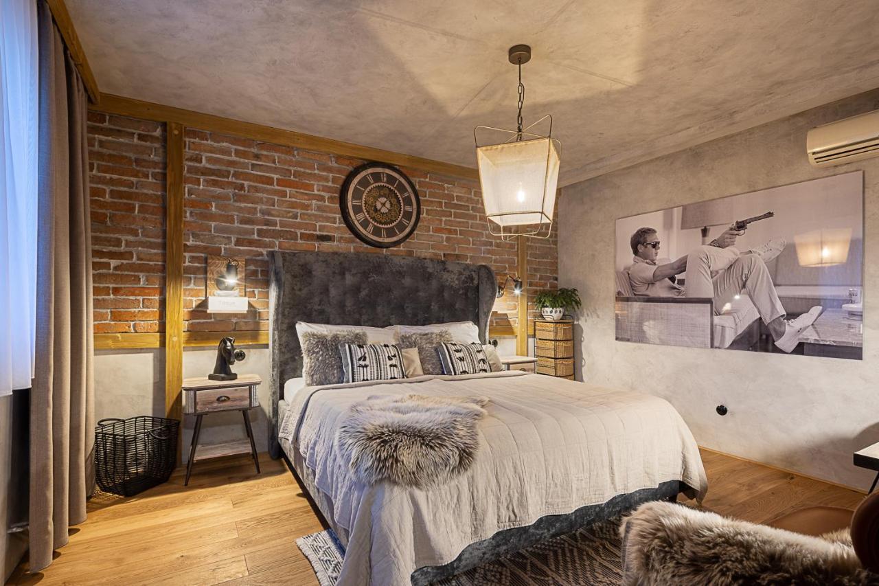 Hotel McLimon Nový Jičín Esterno foto