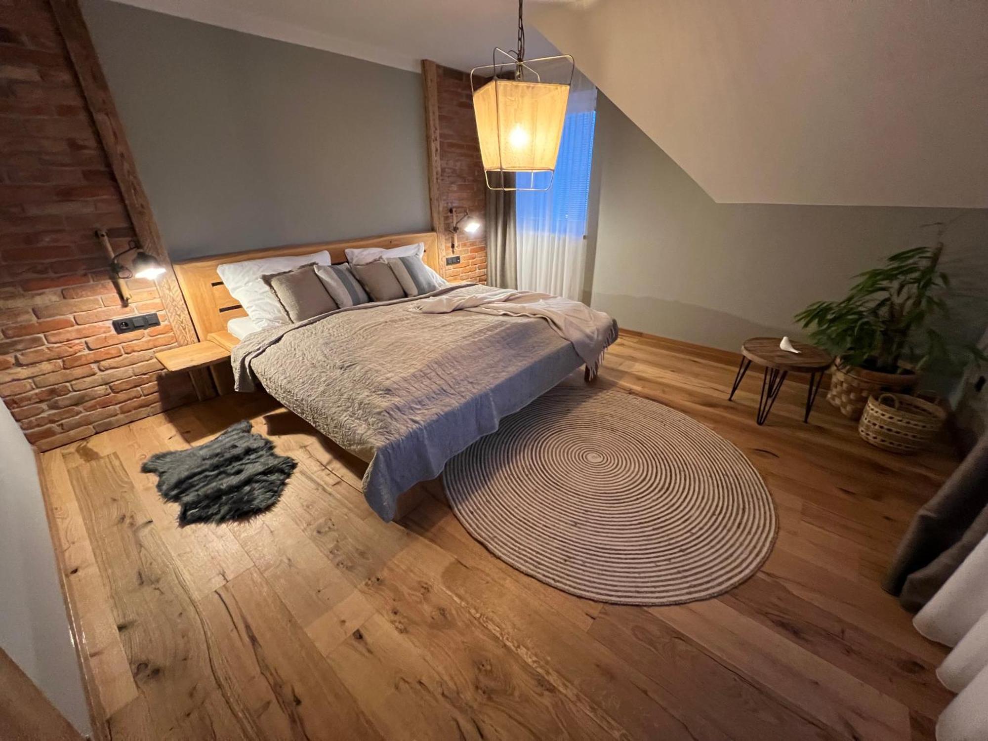 Hotel McLimon Nový Jičín Esterno foto